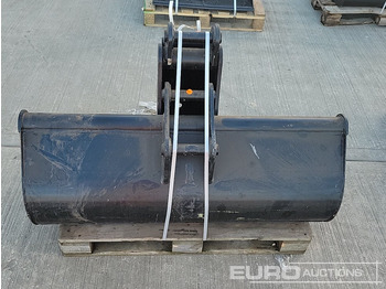 New Bucket Unused 54" Ditching, 12" Digging Bucket 45mm Pin to suit 4-6 Ton Excavator: picture 4 New Bucket Unused 54" Ditching, 12" Digging Bucket 45mm Pin to suit 4-6 Ton Excavator: picture 4