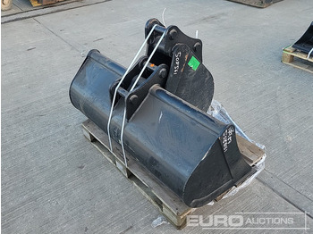 New Bucket Unused 54" Ditching, 12" Digging Bucket 45mm Pin to suit 4-6 Ton Excavator: picture 5 New Bucket Unused 54" Ditching, 12" Digging Bucket 45mm Pin to suit 4-6 Ton Excavator: picture 5