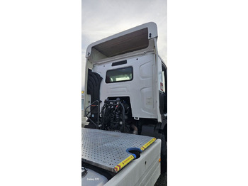 Tractor unit Renault T460: picture 3