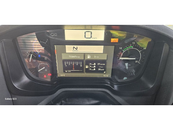 Tractor unit Renault T460: picture 4