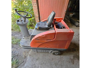 Industrial sweeper