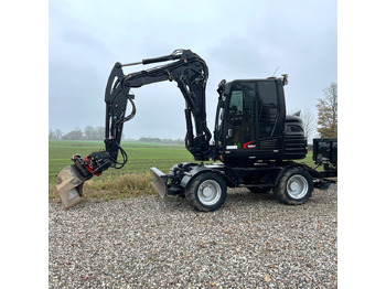 Wheel excavator TAKEUCHI