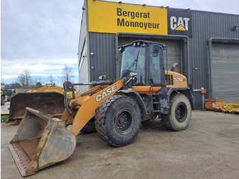 Wheel loader CASE