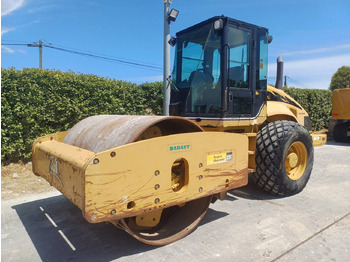 Compactor CATERPILLAR