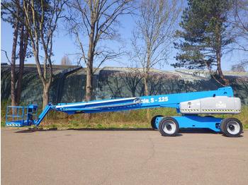 Telescopic boom GENIE