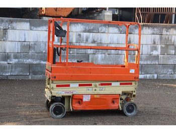 Scissor lift JLG
