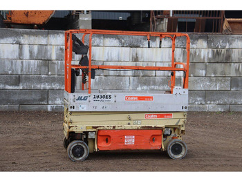 Scissor lift JLG