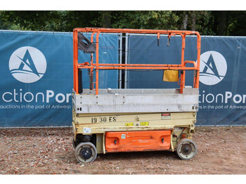 Scissor lift JLG
