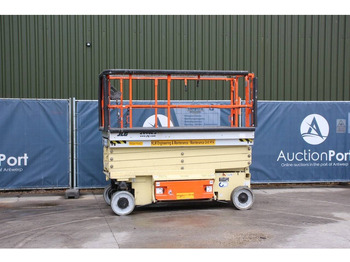 Scissor lift JLG