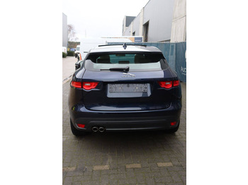 Sedan Jaguar F-PACE: picture 5