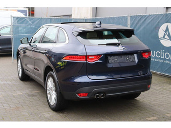 Sedan Jaguar F-PACE: picture 4