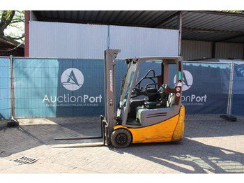 Electric forklift JUNGHEINRICH EFG