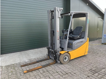Electric forklift JUNGHEINRICH EFG