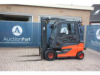 Electric forklift LINDE E25
