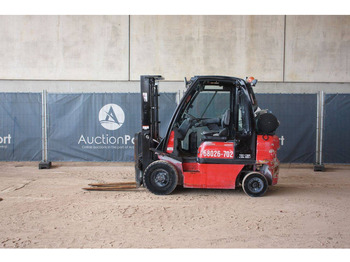 LPG forklift Nissan 25: picture 2