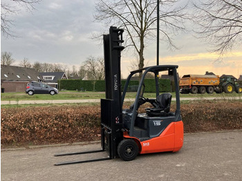 Electric forklift TOYOTA