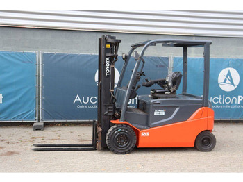 Electric forklift TOYOTA