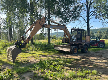 Wheel excavator CASE