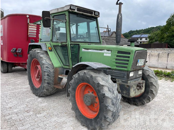 Farm tractor FENDT Farmer 300