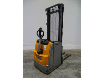 Stacker Still EXV16: picture 2 Stacker Still EXV16: picture 2