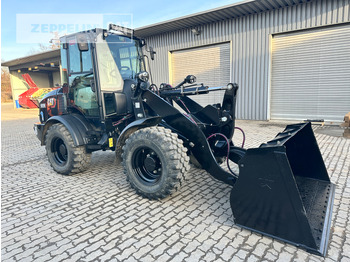 Wheel loader Cat 908M: picture 4 Wheel loader Cat 908M: picture 4