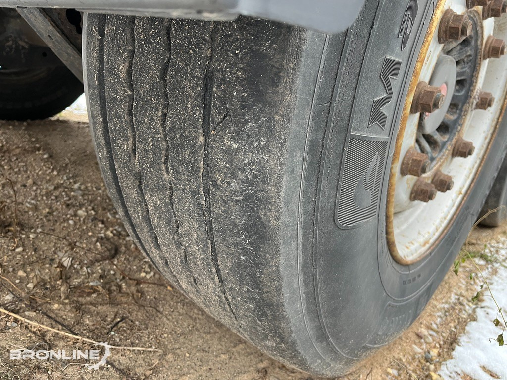 Refrigerator semi-trailer 2003 KRONE SDR 27 Refrigerator semi trailer: picture 11 Refrigerator semi-trailer 2003 KRONE SDR 27 Refrigerator semi trailer: picture 11