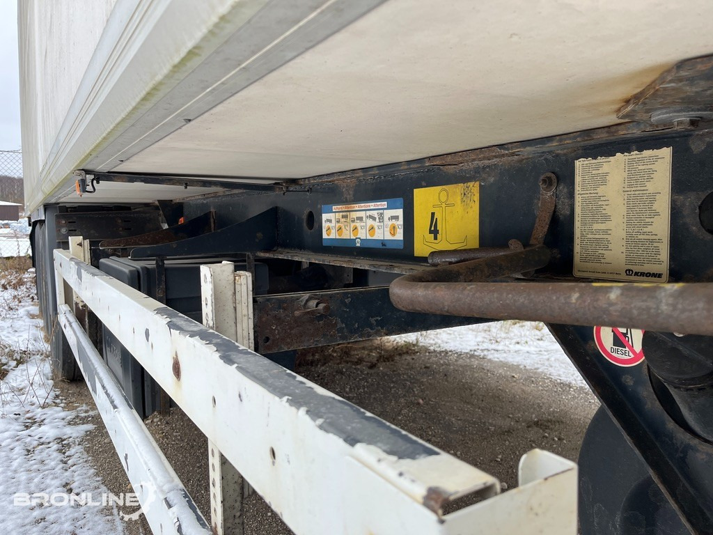 Refrigerator semi-trailer 2003 KRONE SDR 27 Refrigerator semi trailer: picture 14 Refrigerator semi-trailer 2003 KRONE SDR 27 Refrigerator semi trailer: picture 14