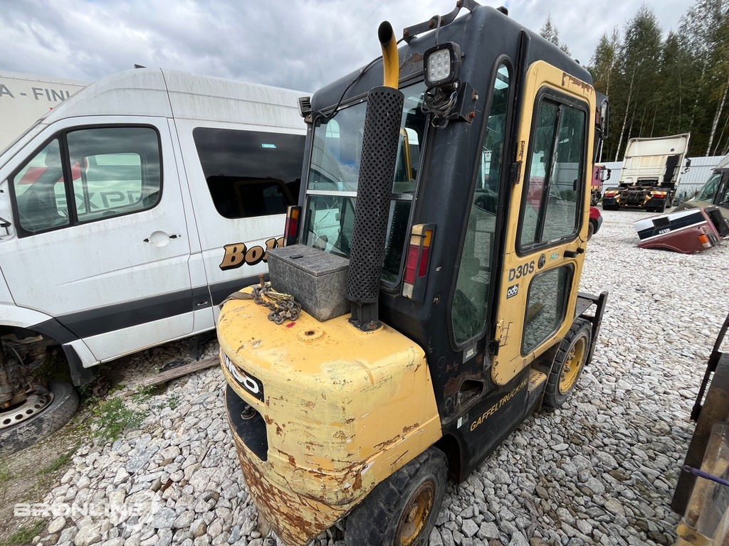 2005 Daewoo D30S-3 tõstuk - Diesel forklift: picture 5 2005 Daewoo D30S-3 tõstuk - Diesel forklift: picture 5