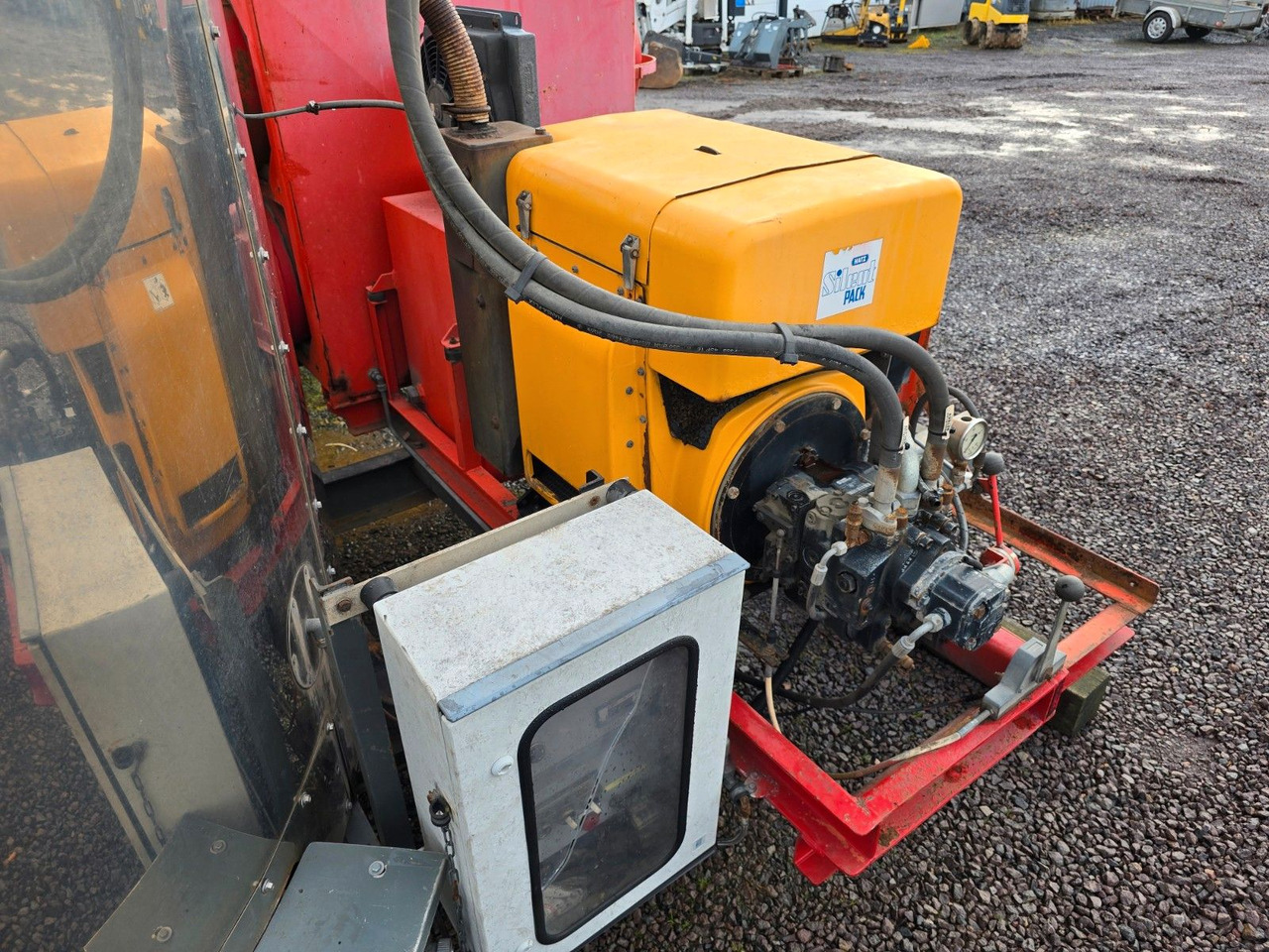 Asphaltkocher R. Kolberg ATK H 12 Baujahr 2010 - Asphalt machine: picture 4 Asphaltkocher R. Kolberg ATK H 12 Baujahr 2010 - Asphalt machine: picture 4