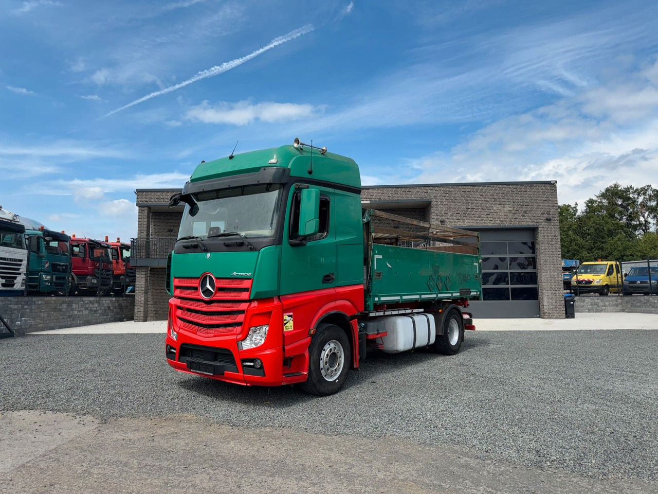 Mercedes-Benz Actros 1842 Kipper Dreiseitenkipper - Tipper: picture 3 Mercedes-Benz Actros 1842 Kipper Dreiseitenkipper - Tipper: picture 3
