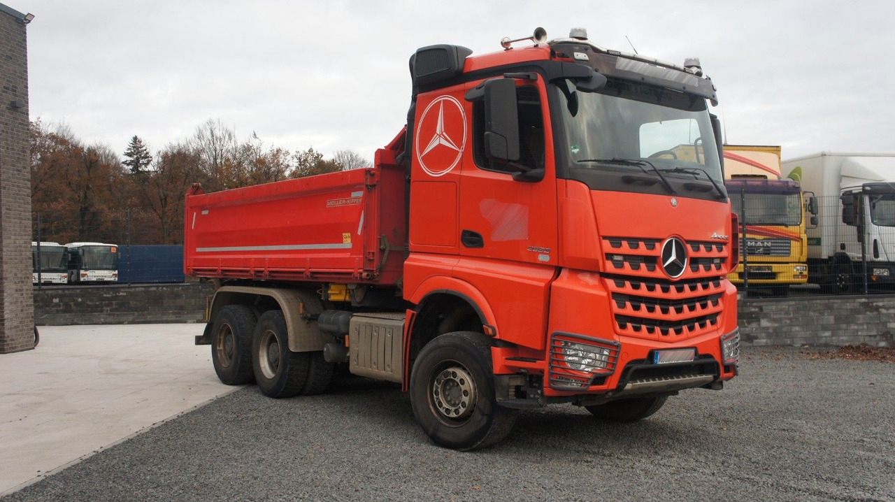 Mercedes-Benz Actros 2663 Dreiseitenkipper Meiller Bordmatik - Tipper: picture 3 Mercedes-Benz Actros 2663 Dreiseitenkipper Meiller Bordmatik - Tipper: picture 3
