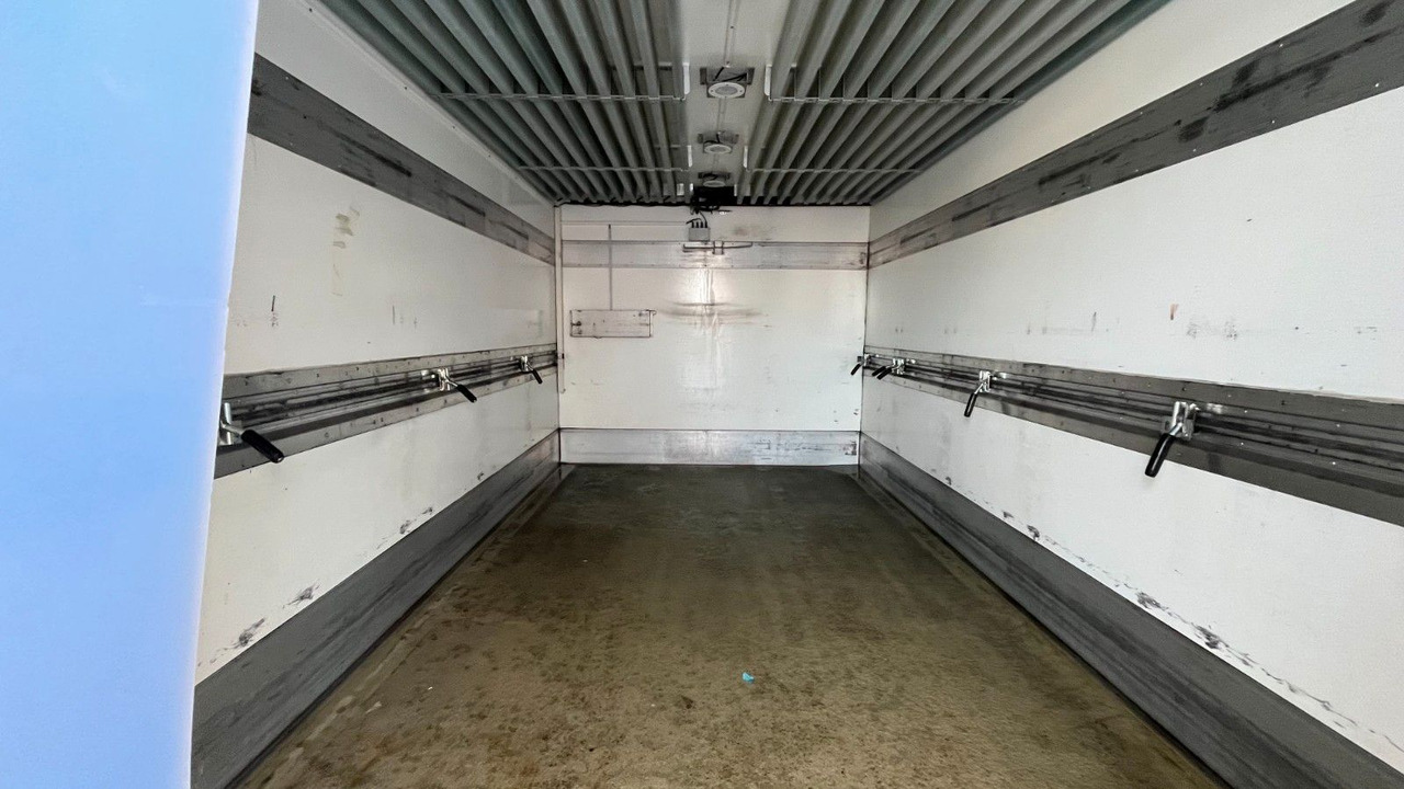 Mitsubishi Fuso Canter 9C18 Kühlkoffer Frigoblock Mitsubishi Fuso Canter 9C18 Kühlkoffer Frigoblock - Refrigerated delivery van: picture 5 Mitsubishi Fuso Canter 9C18 Kühlkoffer Frigoblock Mitsubishi Fuso Canter 9C18 Kühlkoffer Frigoblock - Refrigerated delivery van: picture 5