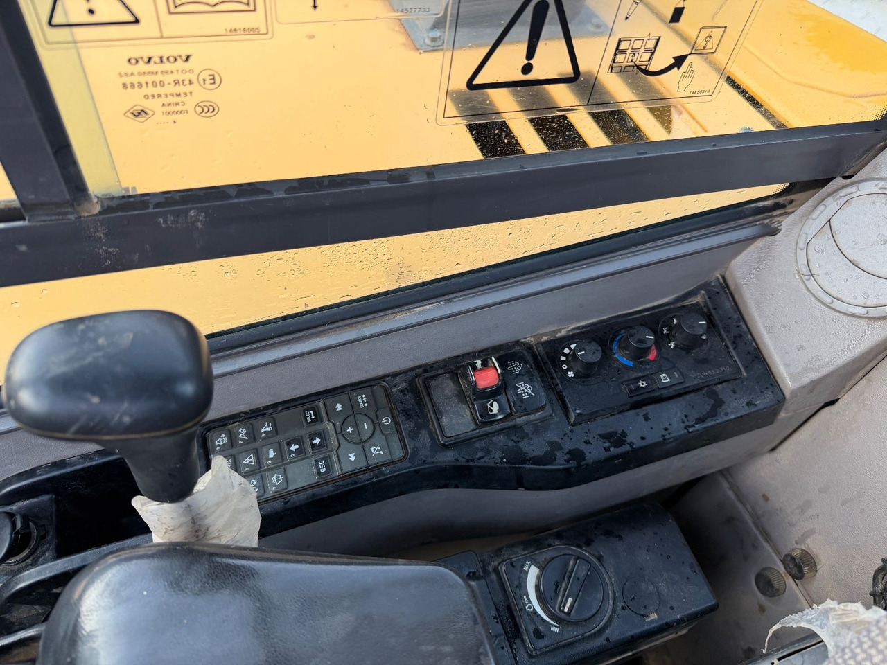 Mini excavator Volvo ECR 88 D Verstellauslger OQ Oilquick: picture 18