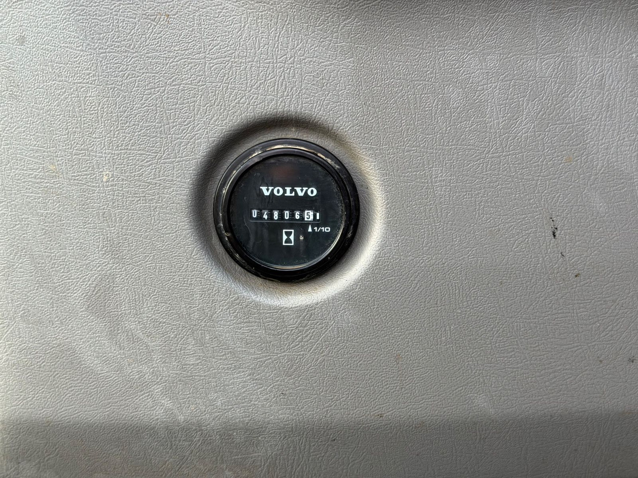 Mini excavator Volvo ECR 88 D Verstellauslger OQ Oilquick: picture 16