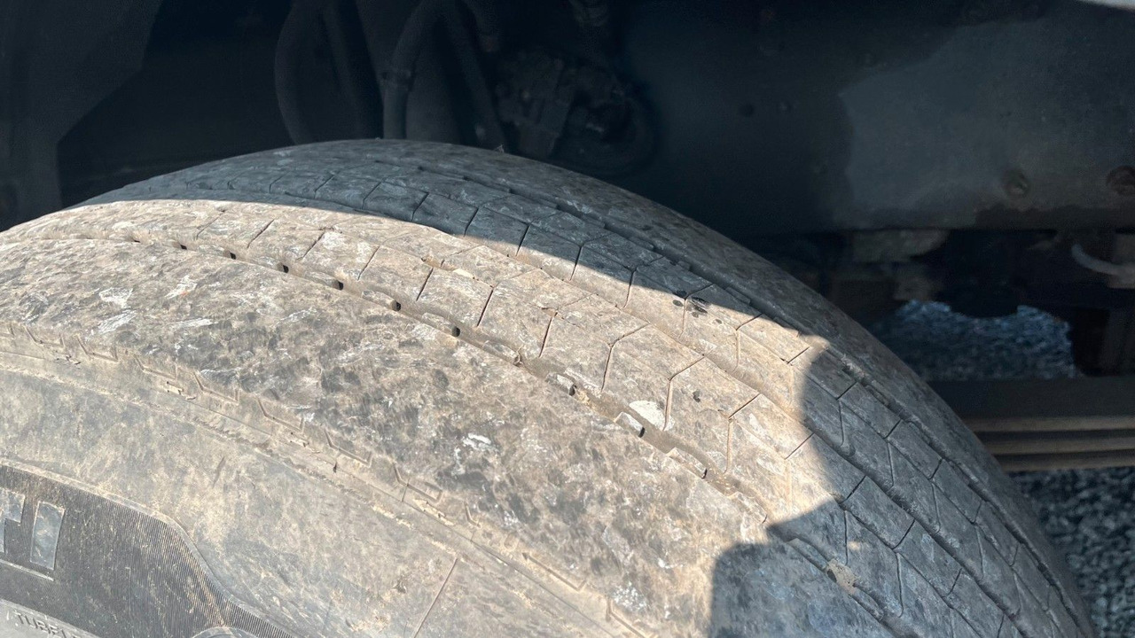 Skip loader truck Volvo FM 500 Absetzkipper Retarder VDL Volvo FM 500 Absetzkipper Retarder VDL: picture 10 Skip loader truck Volvo FM 500 Absetzkipper Retarder VDL Volvo FM 500 Absetzkipper Retarder VDL: picture 10