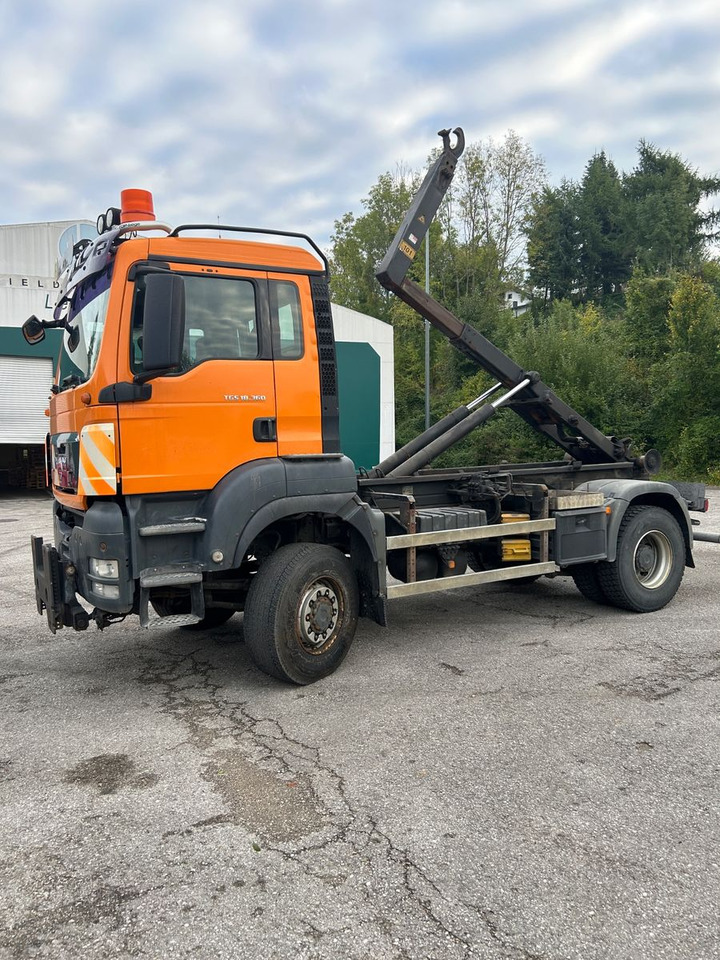 MAN TGS 18.360 4x4 BL - Hook lift truck: picture 5 MAN TGS 18.360 4x4 BL - Hook lift truck: picture 5