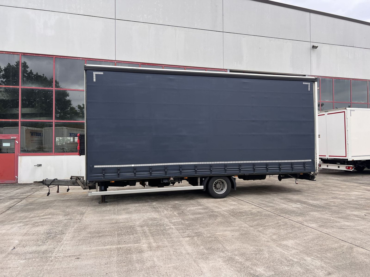 1 Achs Jumbo- Planenanhänger 10,5 t GG - Curtainsider trailer: picture 1 1 Achs Jumbo- Planenanhänger 10,5 t GG - Curtainsider trailer: picture 1