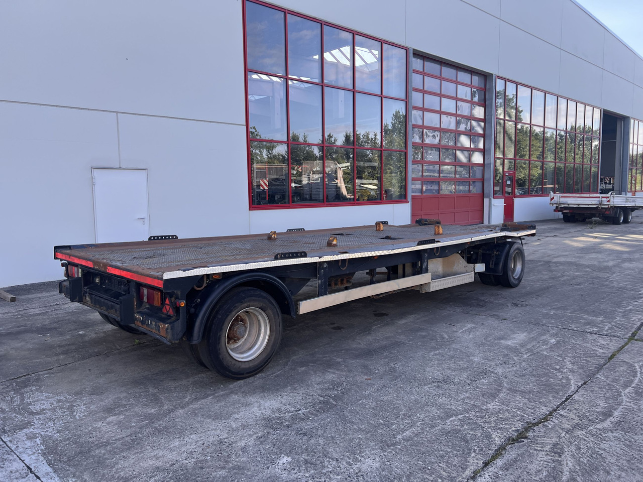 Dinkel DAC 18000 2 Achs Kombi- Anhänger für Abroll- oder Absetzmulden oder Tieflader - Dropside/ Flatbed trailer: picture 5 Dinkel DAC 18000 2 Achs Kombi- Anhänger für Abroll- oder Absetzmulden oder Tieflader - Dropside/ Flatbed trailer: picture 5