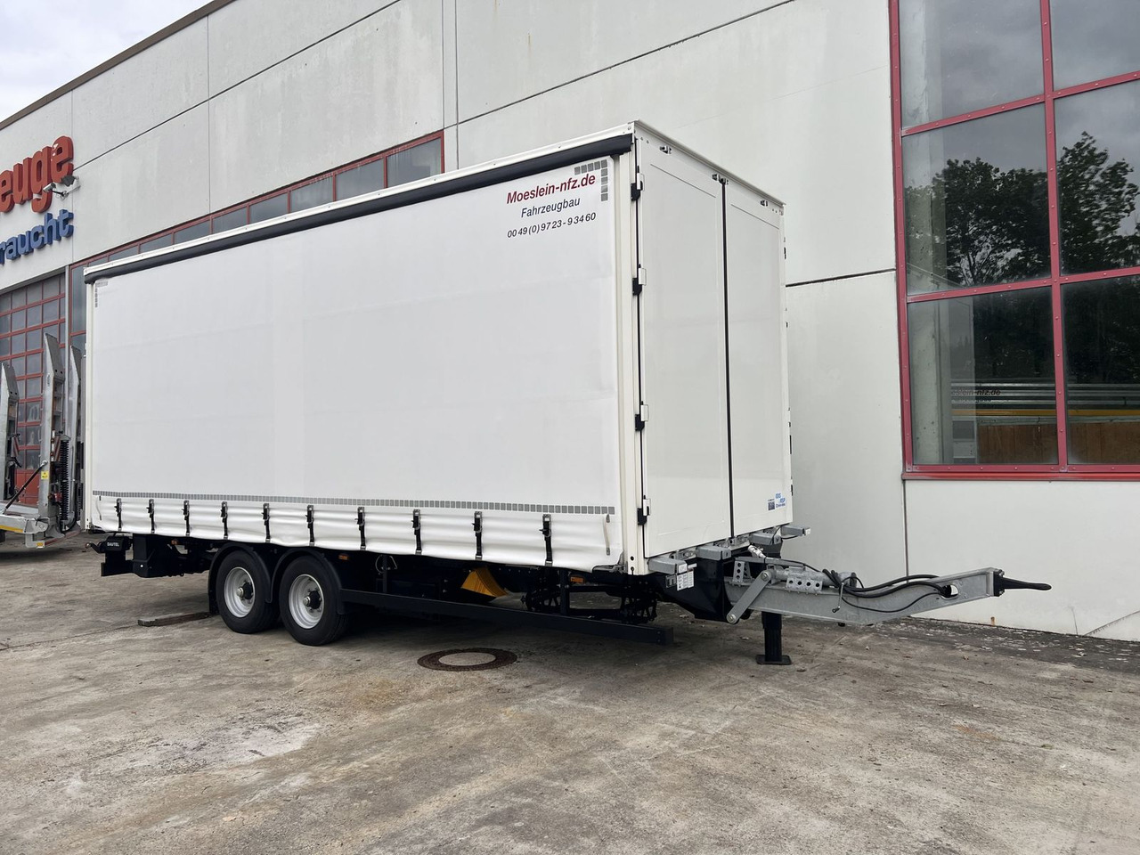 Möslein Planenanhänger, Ladebordwand + Durchladbar neuw - Curtainsider trailer: picture 5 Möslein Planenanhänger, Ladebordwand + Durchladbar neuw - Curtainsider trailer: picture 5