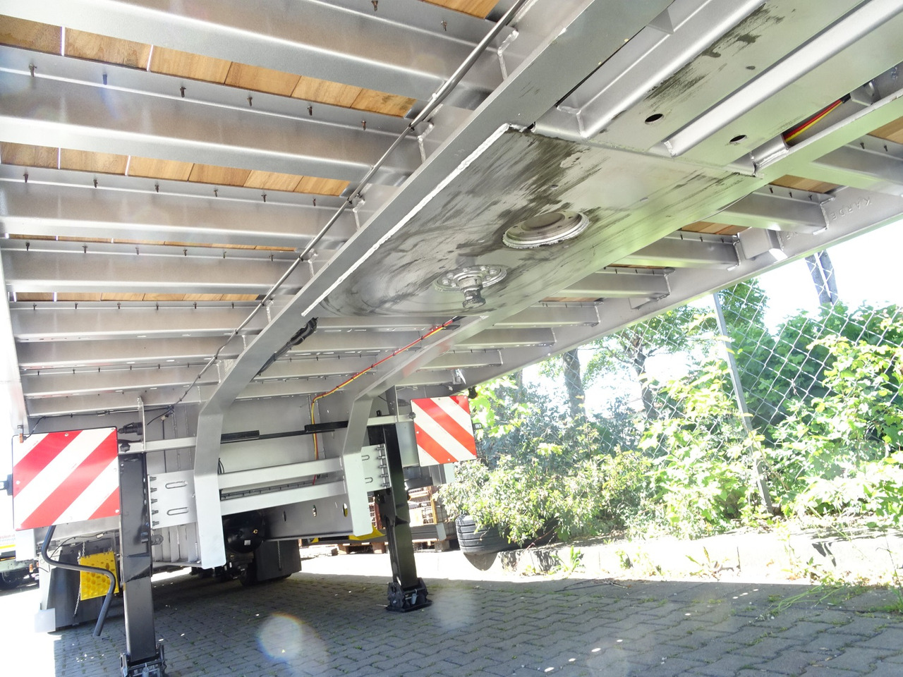 New Low loader semi-trailer for transportation of heavy machinery Möslein ST 3 Plato 8,7 3 Achs Satteltieflader Plato 45 t GGfür Fertigteile, Baumaschinen: picture 10 New Low loader semi-trailer for transportation of heavy machinery Möslein ST 3 Plato 8,7 3 Achs Satteltieflader Plato 45 t GGfür Fertigteile, Baumaschinen: picture 10