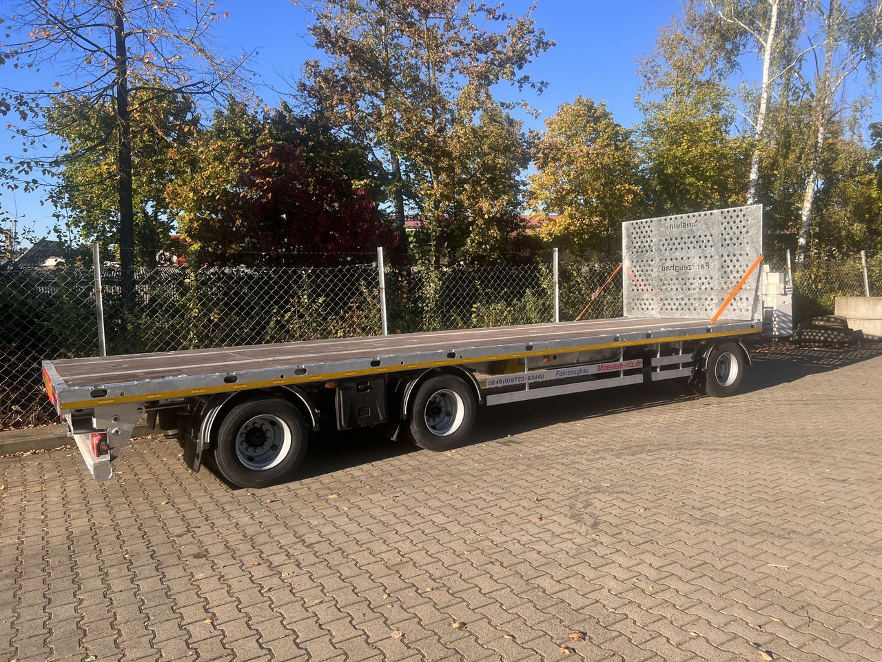 Möslein T 3 Plato 9 m 3 Achs Jumbo- Plato- Anhänger 9 m, Mega - Dropside/ Flatbed trailer: picture 2 Möslein T 3 Plato 9 m 3 Achs Jumbo- Plato- Anhänger 9 m, Mega - Dropside/ Flatbed trailer: picture 2