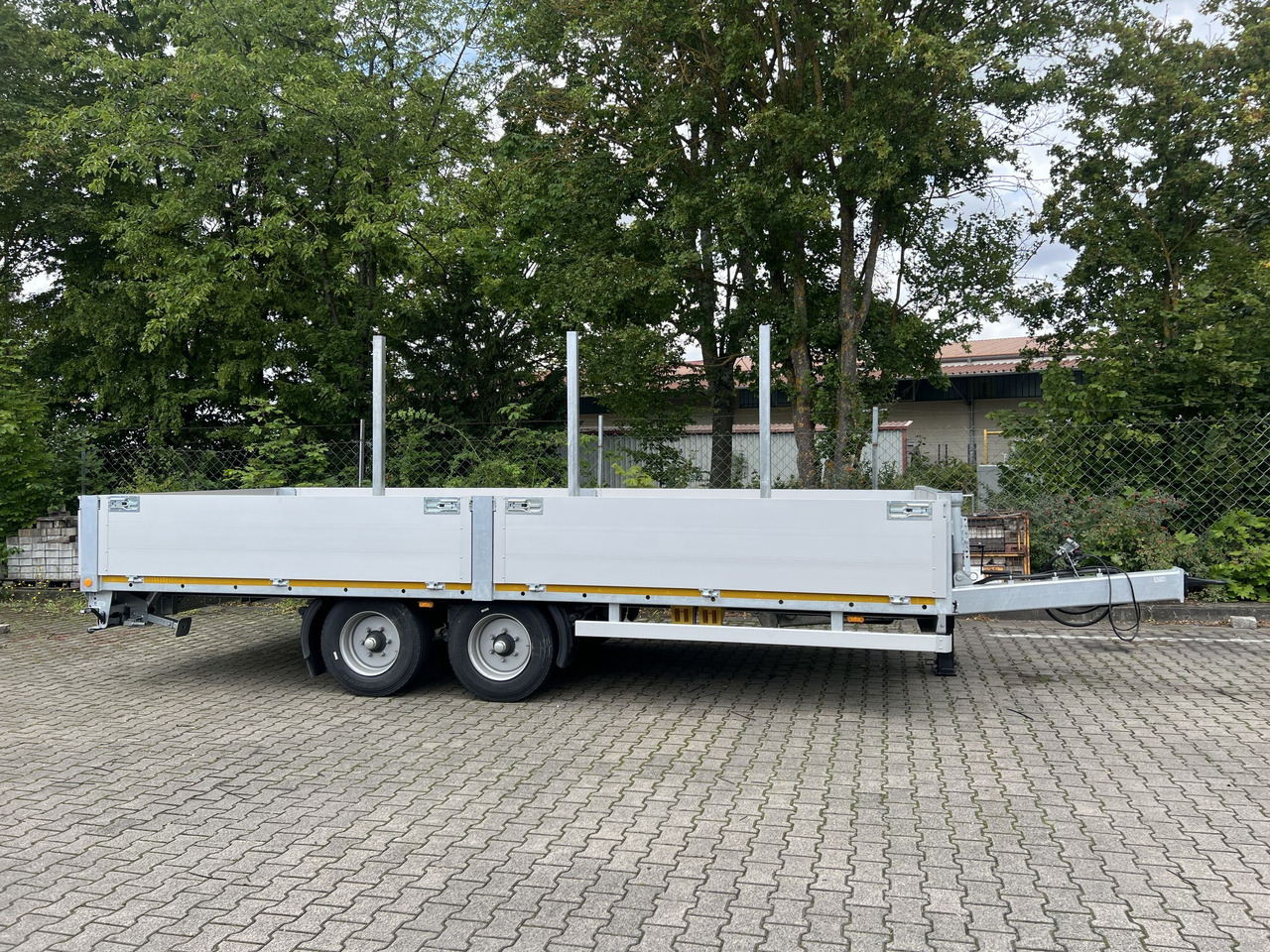 Möslein THT 11- G 7,2 Tandem- Pritschenanhänger- Tieflader - Dropside/ Flatbed trailer: picture 1 Möslein THT 11- G 7,2 Tandem- Pritschenanhänger- Tieflader - Dropside/ Flatbed trailer: picture 1