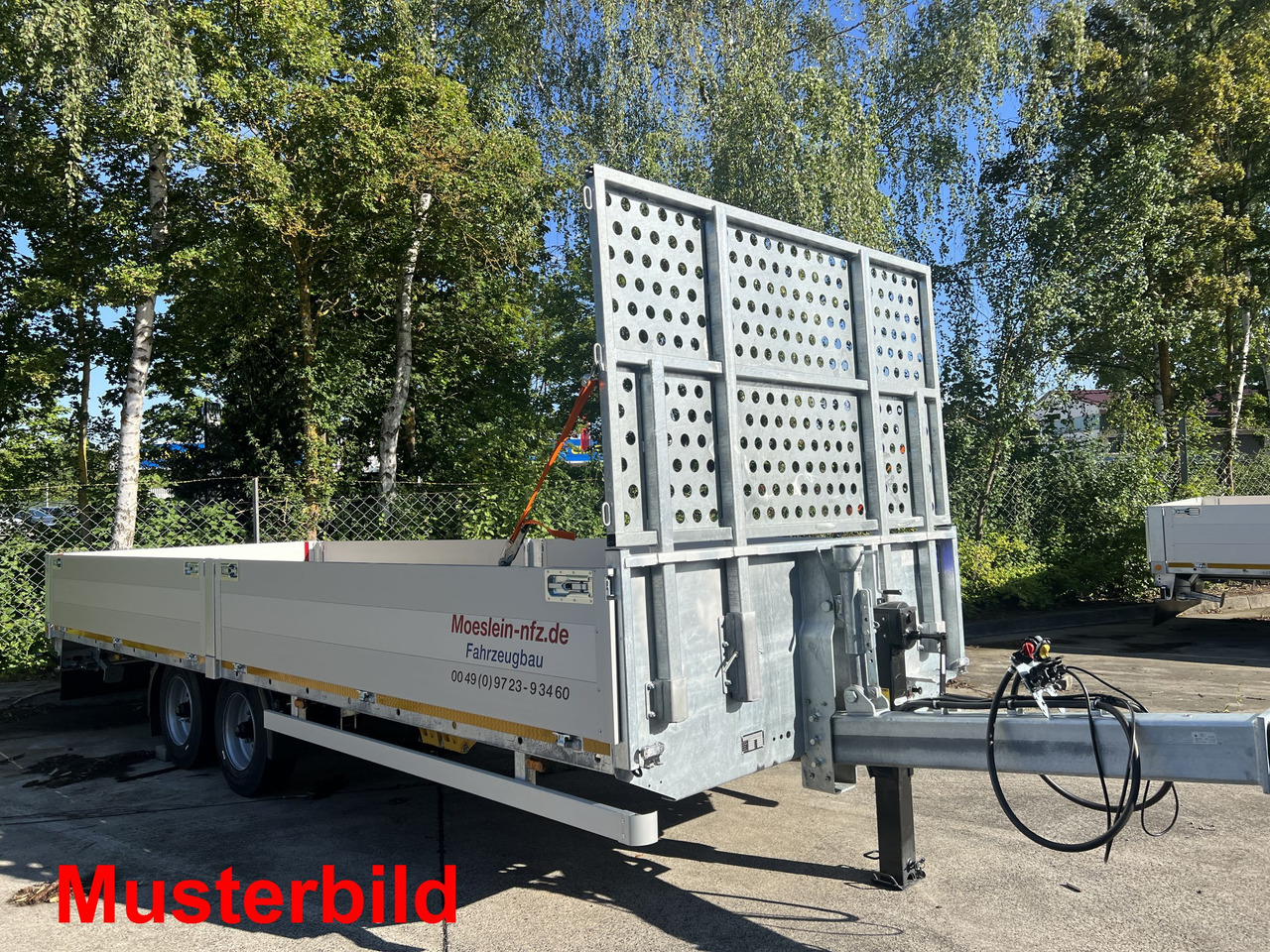 Möslein THT 14,4 G 7,20 L 14,4 t Tandem- Pritschenanhänger- Tieflader - Dropside/ Flatbed trailer: picture 2 Möslein THT 14,4 G 7,20 L 14,4 t Tandem- Pritschenanhänger- Tieflader - Dropside/ Flatbed trailer: picture 2