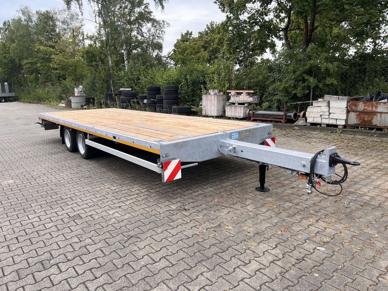 Möslein THT 14-G 7,20 ausziehbar 13,9 t Tandemanhänger- Tieflader, ausziehbar - Dropside/ Flatbed trailer: picture 2 Möslein THT 14-G 7,20 ausziehbar 13,9 t Tandemanhänger- Tieflader, ausziehbar - Dropside/ Flatbed trailer: picture 2
