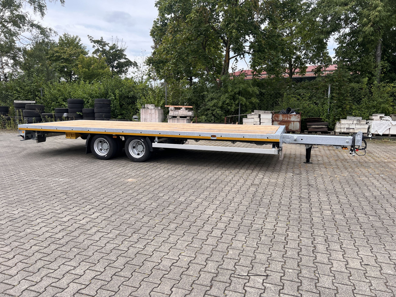 Möslein THT 14-G 7,20 ausziehbar 13,9 t Tandemanhänger- Tieflader, ausziehbar - Dropside/ Flatbed trailer: picture 3 Möslein THT 14-G 7,20 ausziehbar 13,9 t Tandemanhänger- Tieflader, ausziehbar - Dropside/ Flatbed trailer: picture 3