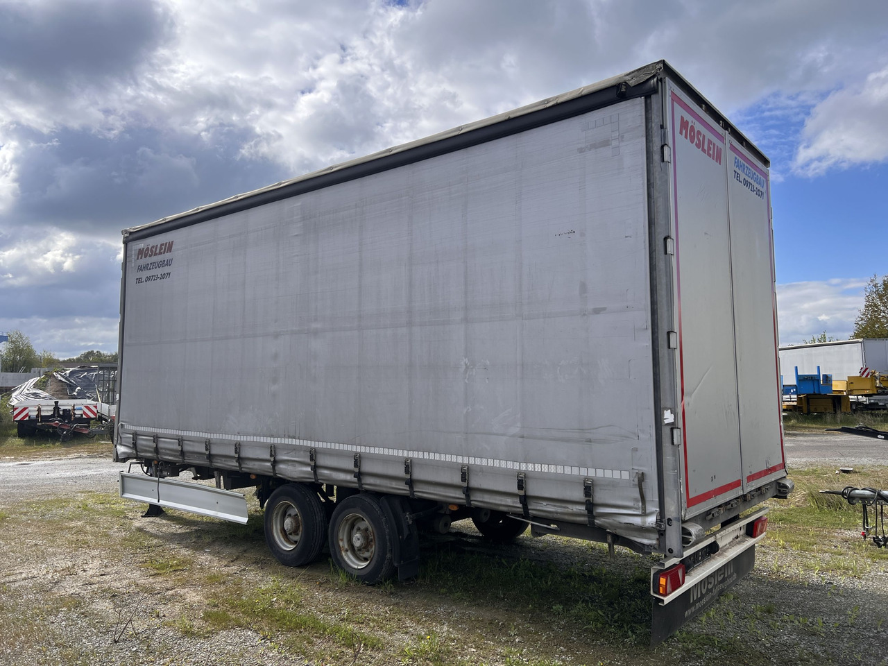 Möslein TPF 11-D Schwebheim Tandem- Planenanhänger Durchladen - Curtainsider trailer: picture 3 Möslein TPF 11-D Schwebheim Tandem- Planenanhänger Durchladen - Curtainsider trailer: picture 3