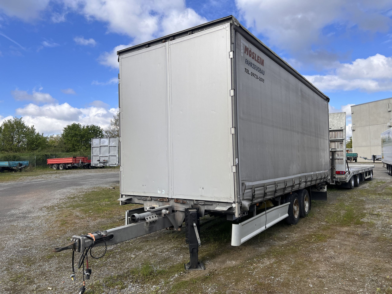 Möslein TPF 11-D Schwebheim Tandem- Planenanhänger Durchladen - Curtainsider trailer: picture 4 Möslein TPF 11-D Schwebheim Tandem- Planenanhänger Durchladen - Curtainsider trailer: picture 4