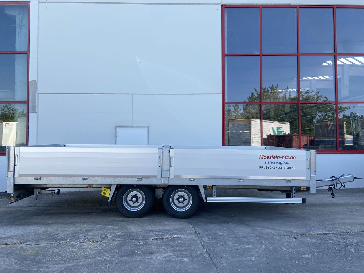 Möslein Tandem- Pritschenanhänger, neuwertig - Dropside/ Flatbed trailer: picture 1 Möslein Tandem- Pritschenanhänger, neuwertig - Dropside/ Flatbed trailer: picture 1
