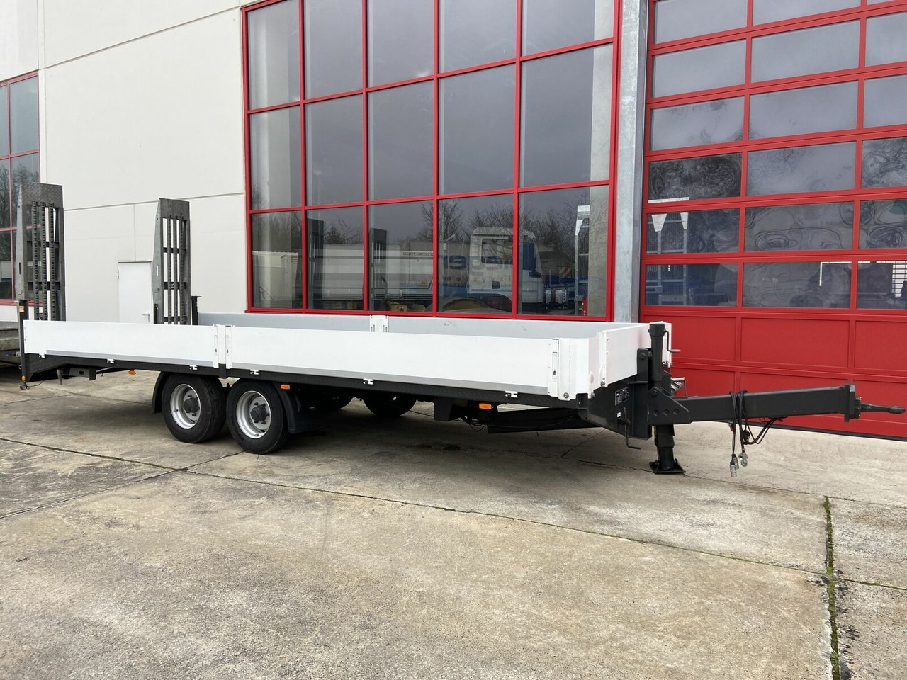 Tandemtieflader 7 m LadeflächeNeuwertig - Low loader trailer: picture 2 Tandemtieflader 7 m LadeflächeNeuwertig - Low loader trailer: picture 2