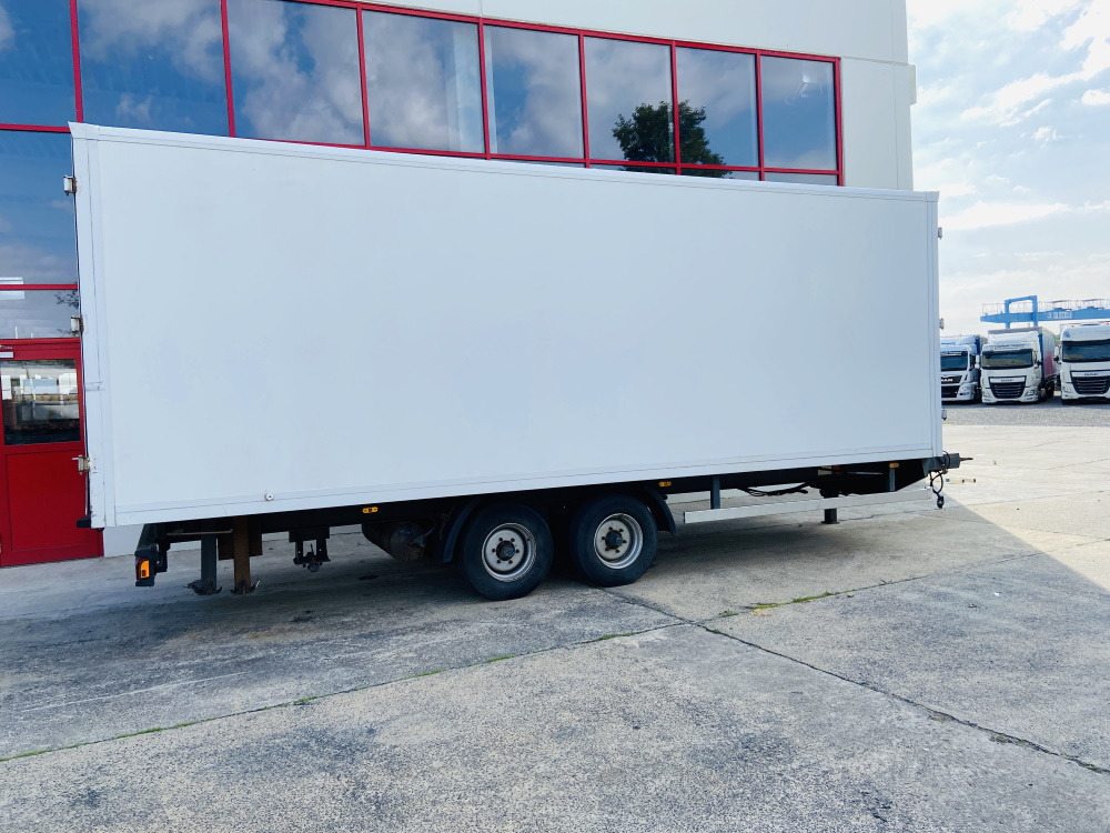 Tang, Karl K105 Tandem Kofferanhänger vorn Durchladbar - Closed box trailer: picture 5 Tang, Karl K105 Tandem Kofferanhänger vorn Durchladbar - Closed box trailer: picture 5